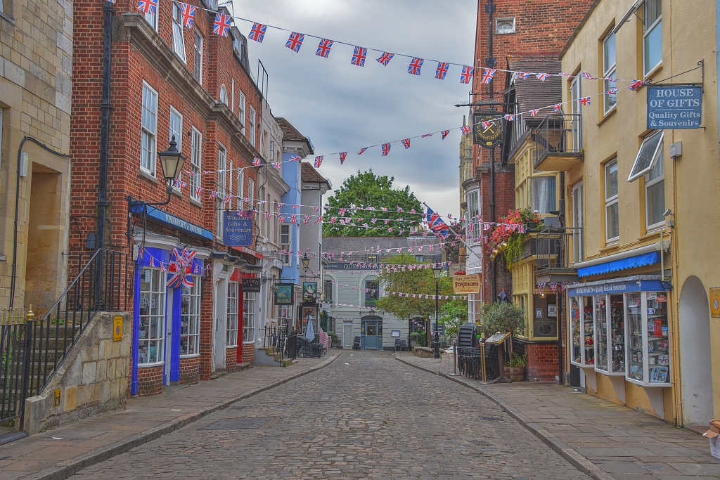 Bunting and Flags in Windsor Street